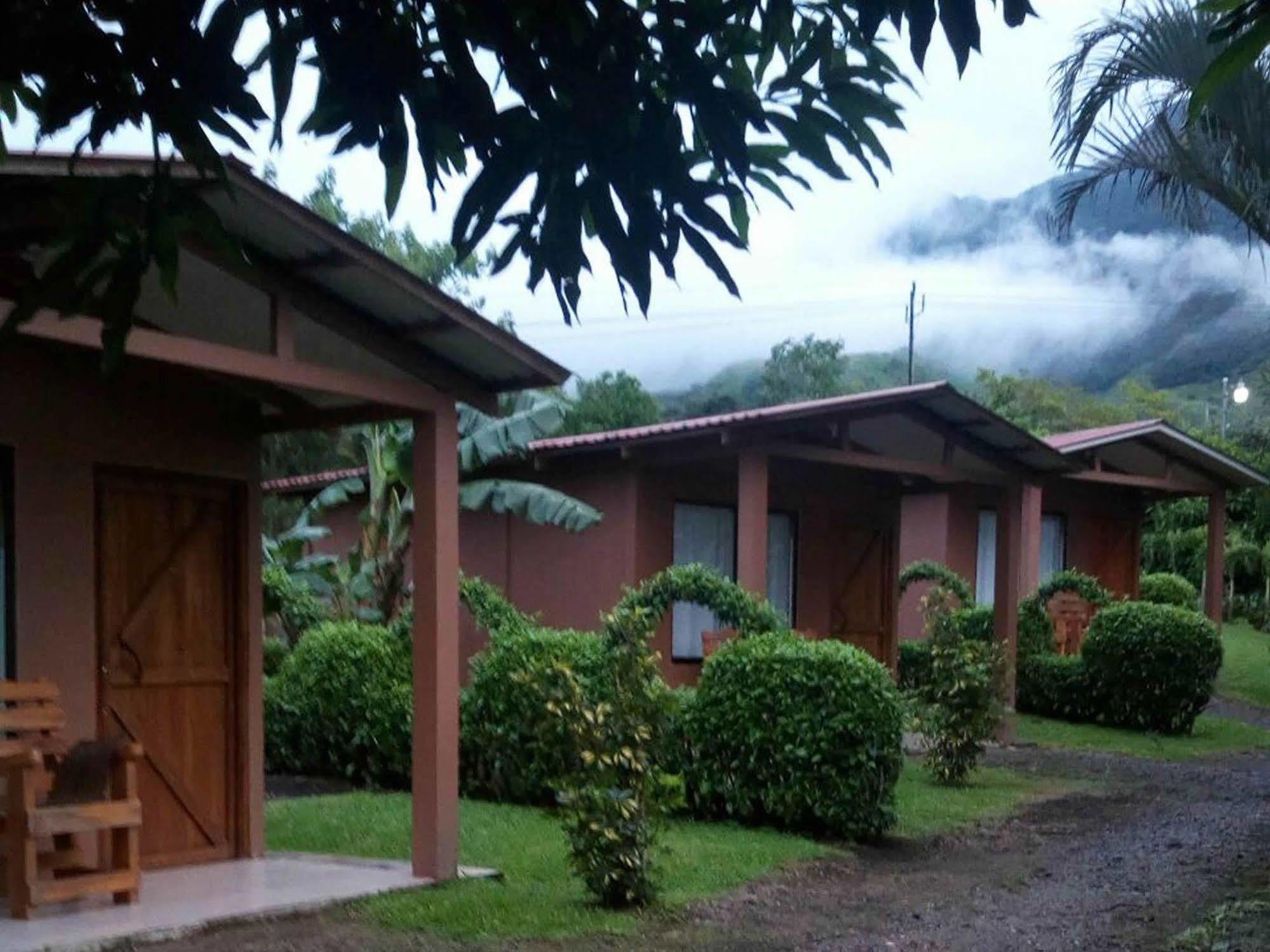 Paraiso Volcano Lodge Guayabo  Extérieur photo
