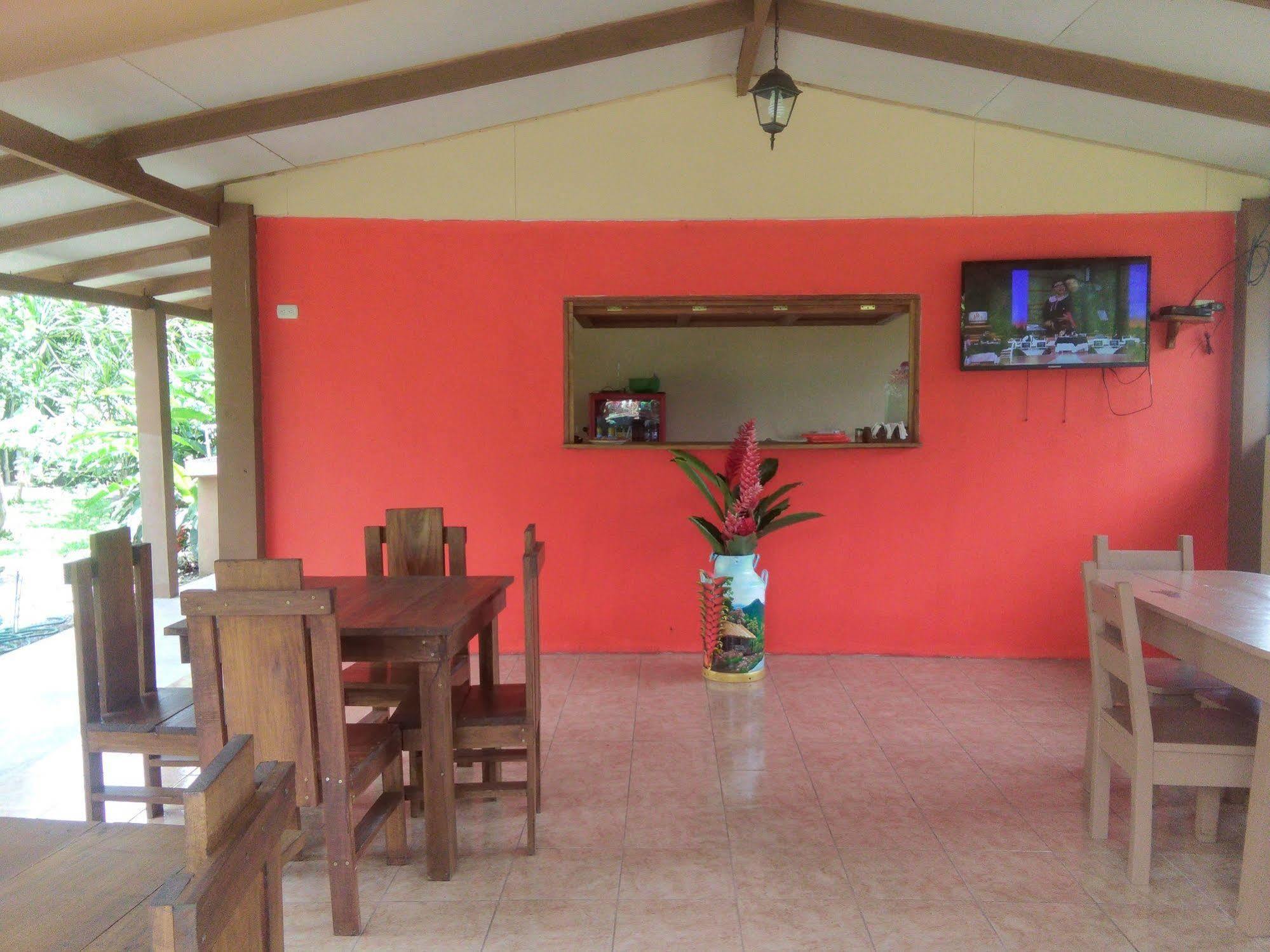 Paraiso Volcano Lodge Guayabo  Extérieur photo
