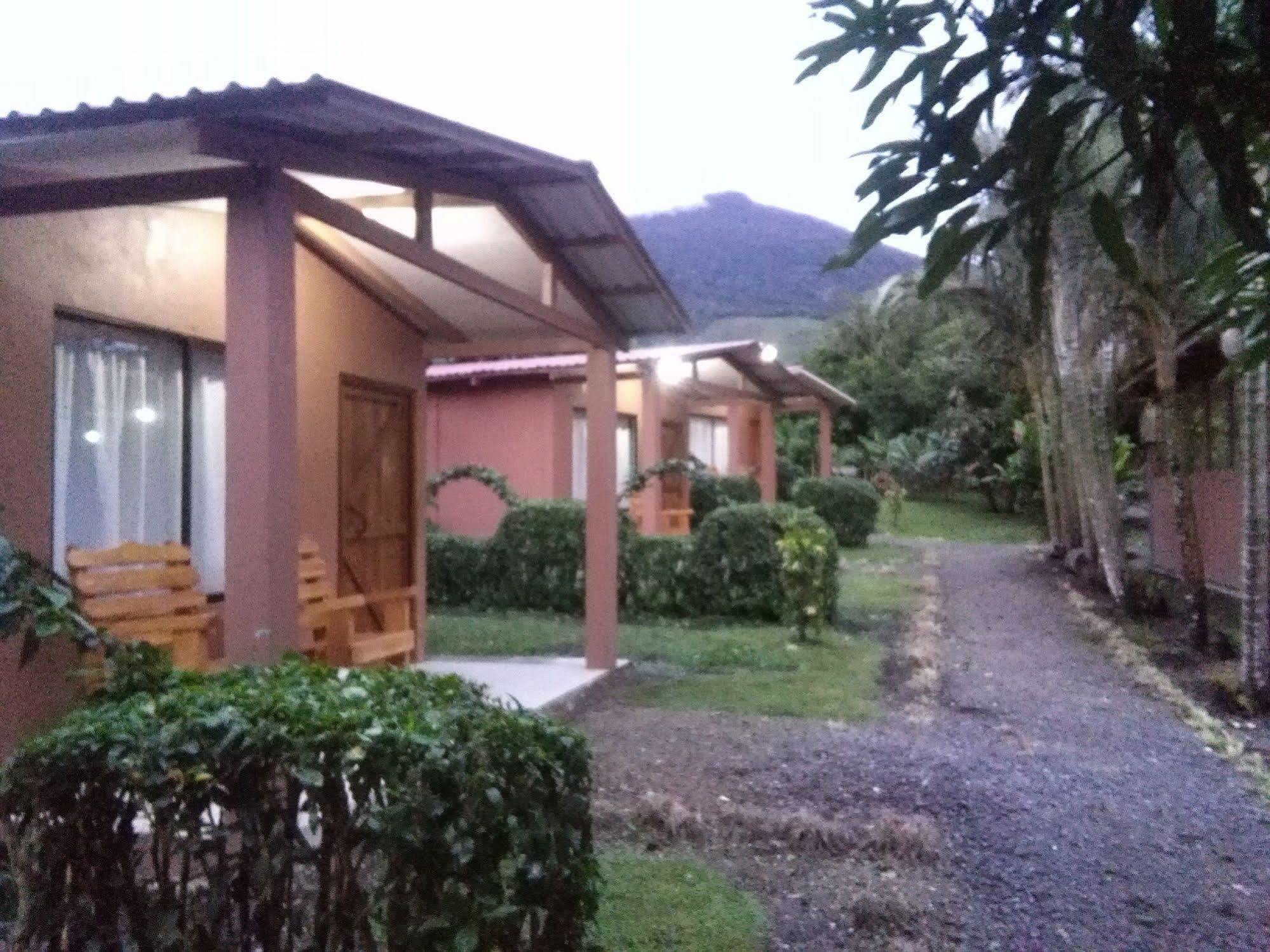 Paraiso Volcano Lodge Guayabo  Extérieur photo